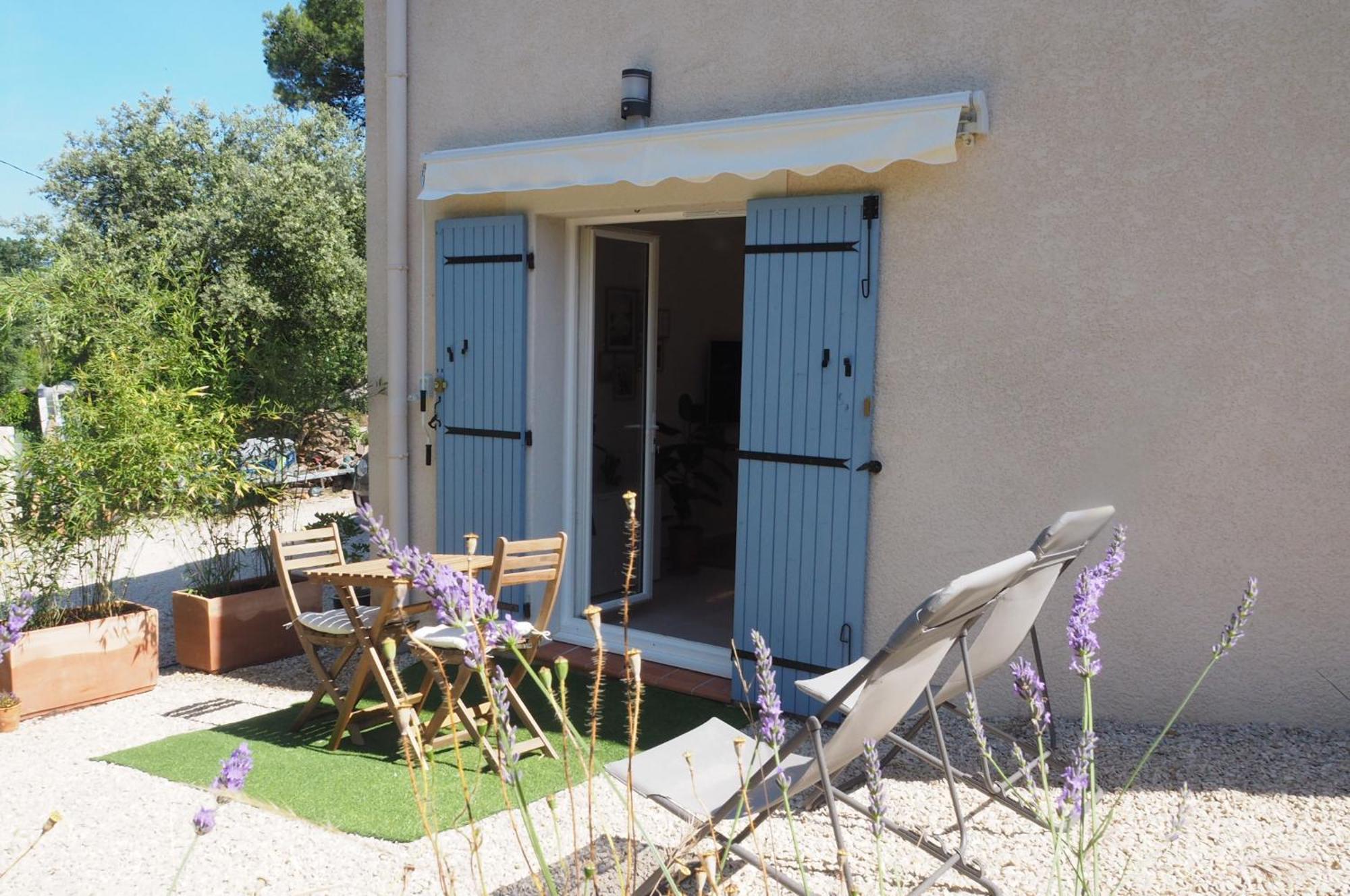 Paisible Studio Tout Neuf En Lisiere De Foret Peyrolles-en-Provence Exteriör bild